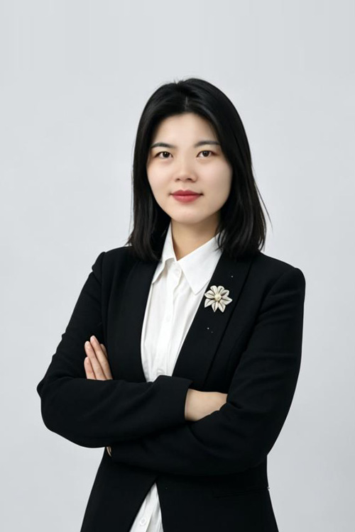 李倩